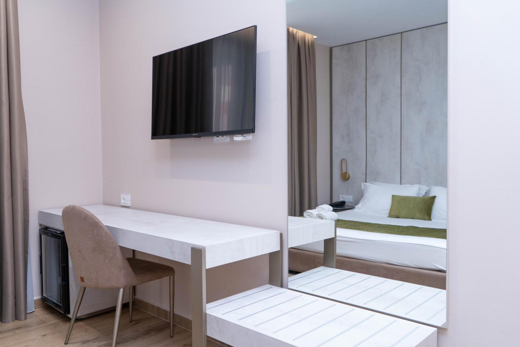 Hotel Patio Wlora Zewnętrze zdjęcie