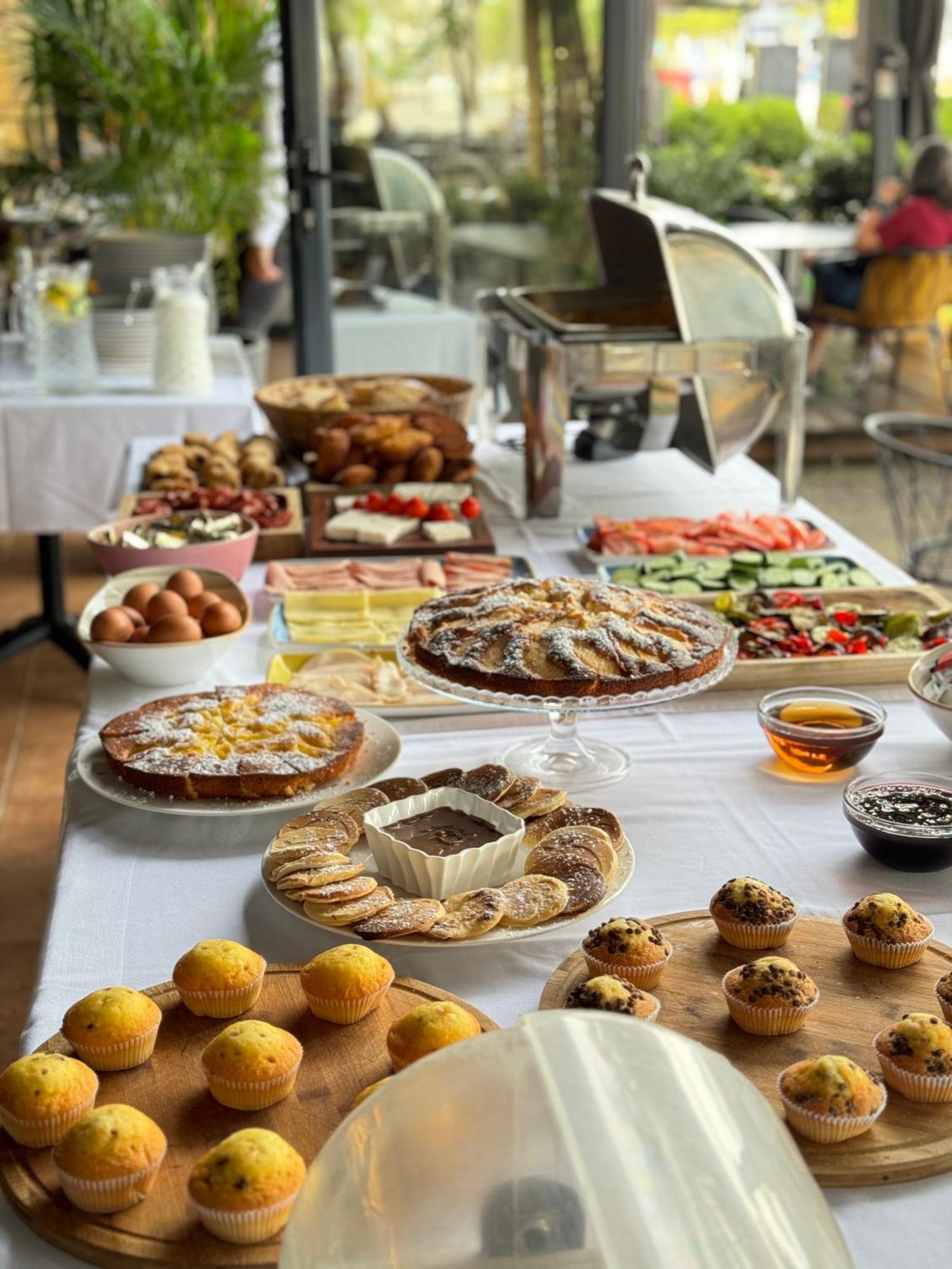 Hotel Patio Wlora Zewnętrze zdjęcie
